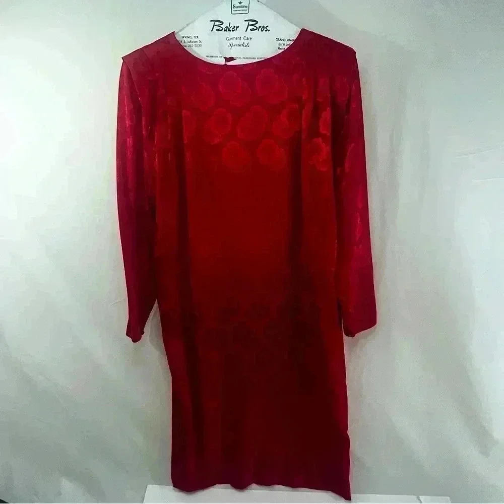 Vintage red 1930’s womens 10 dress floral print stunning shoulder pads rare find